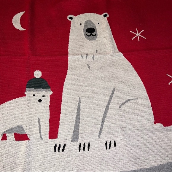 Creative Co-Op red polar bear knit throw blanket. NWT - Picture 3 of 5